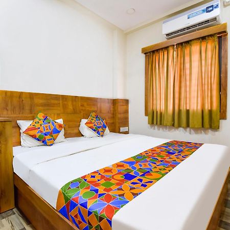 Hotel Fabexpress Nishesh Tower à Ujjain Extérieur photo