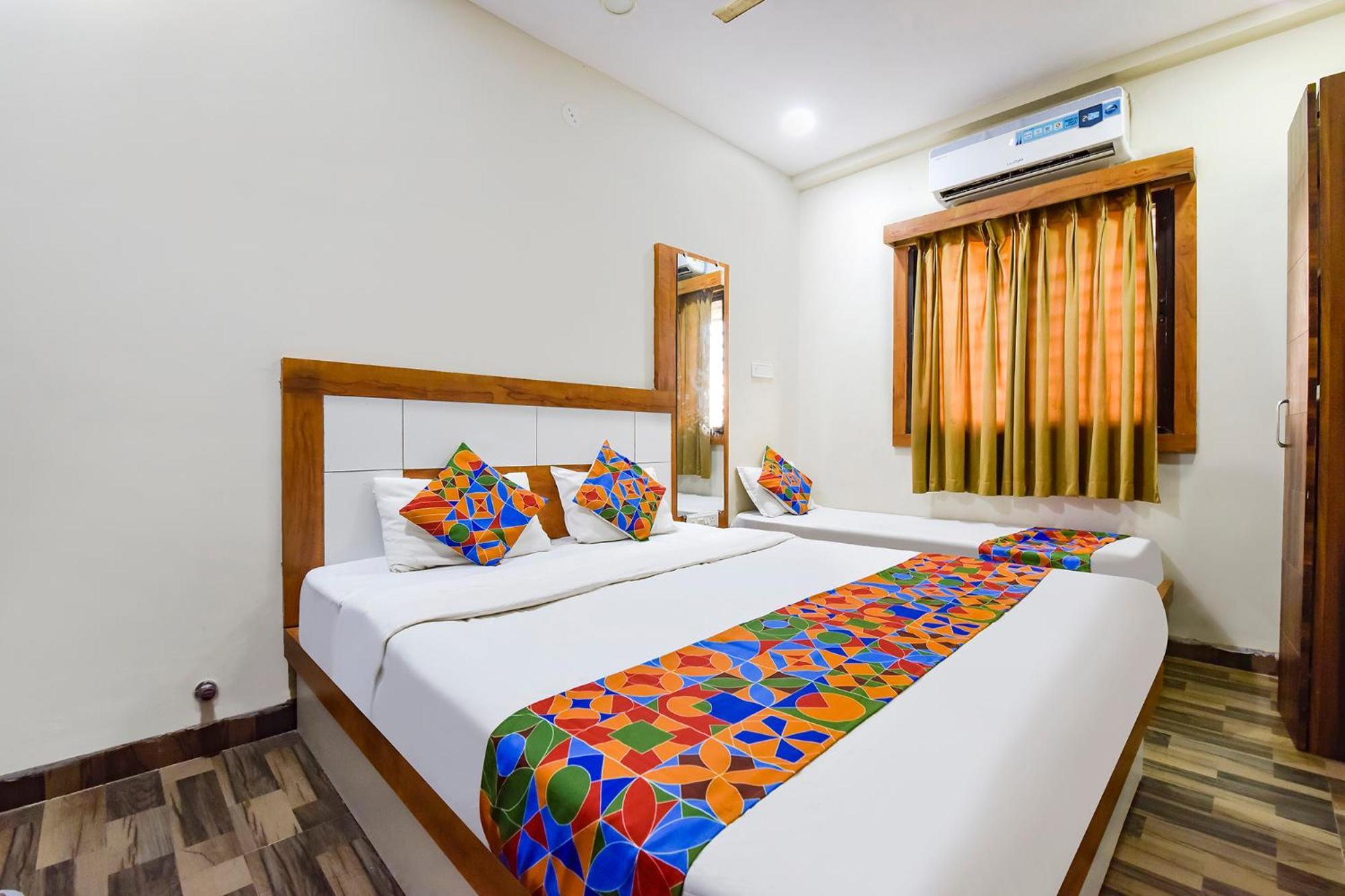 Hotel Fabexpress Nishesh Tower à Ujjain Extérieur photo